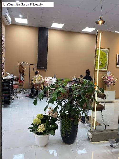 Hình ảnh UniQue Hair Salon & Beauty